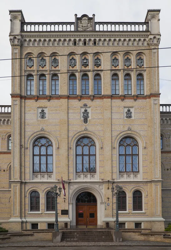 Universitatea Letonă