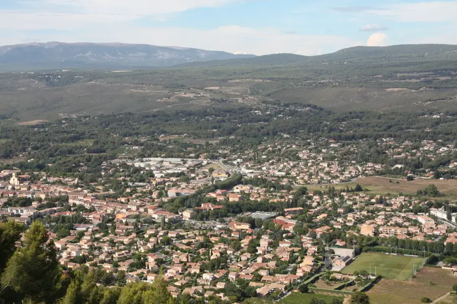 Le Beausset – city