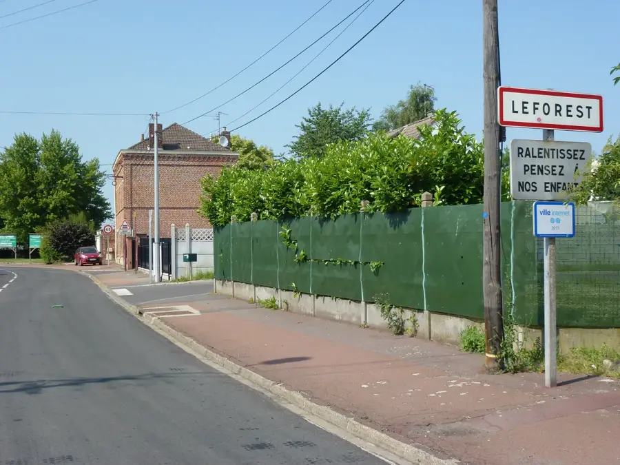Leforest – city
