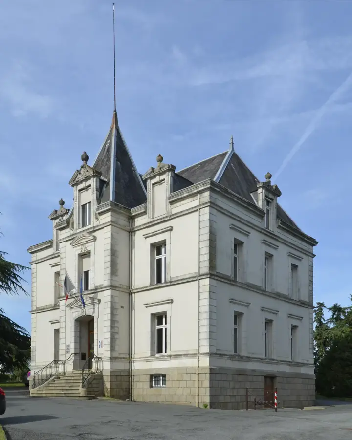 Les Herbiers – city