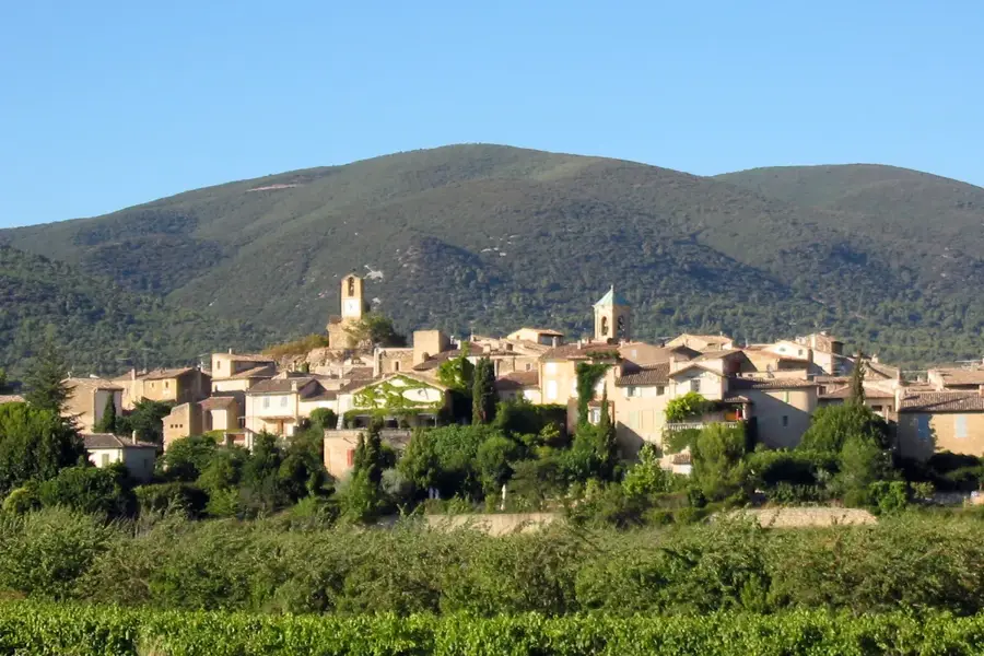 Lourmarin – city