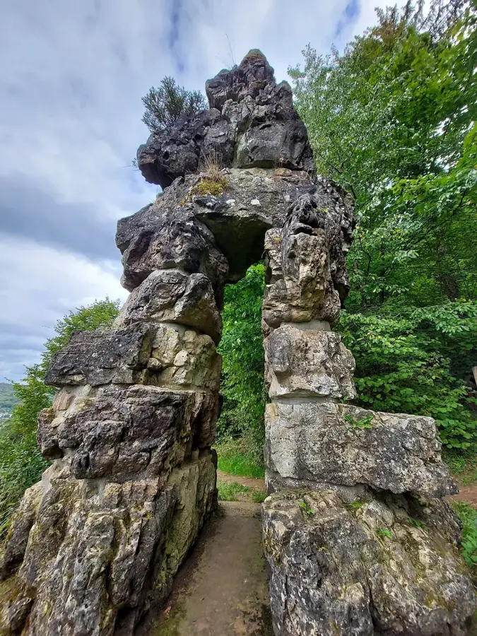 Naturschutzgebiet Haardt (Diekirch) — Schloss Wirtgen (Luxemburg)