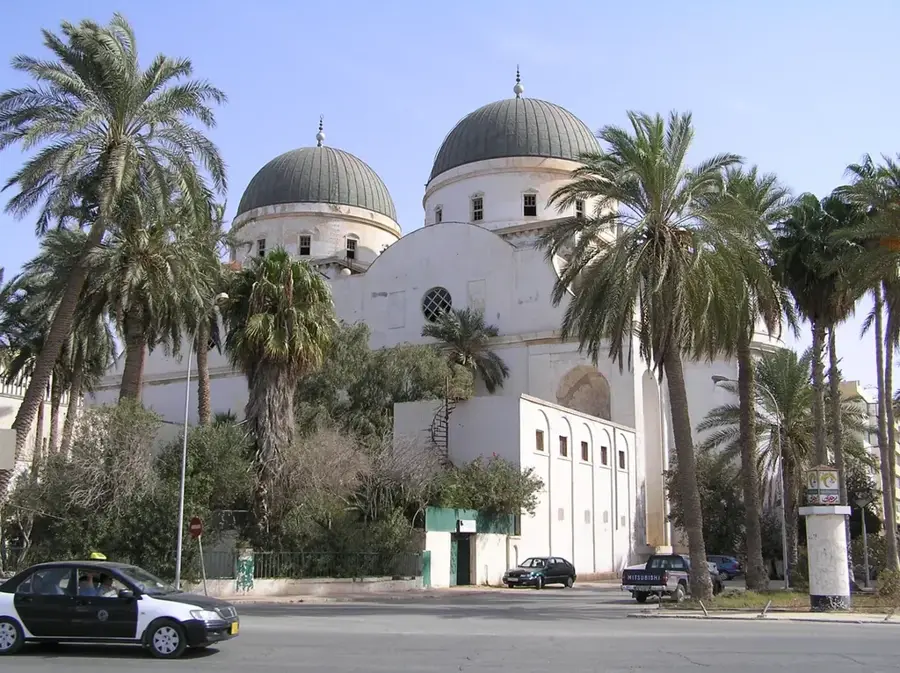 Catedrala din Benghazi — Fortul Ioaniților (Benghazi) (Libia)