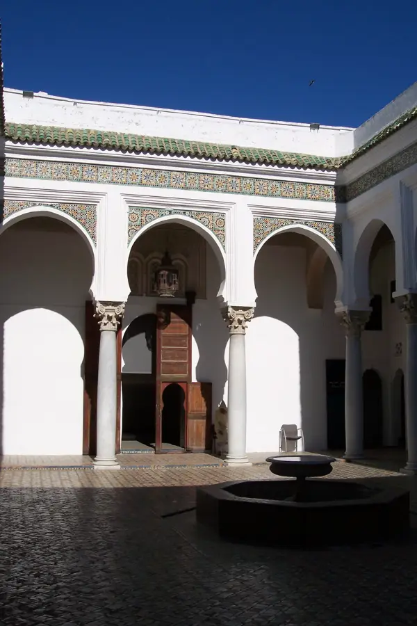 Dar el Makhzen Tanger — Ouezzane (Maroc)