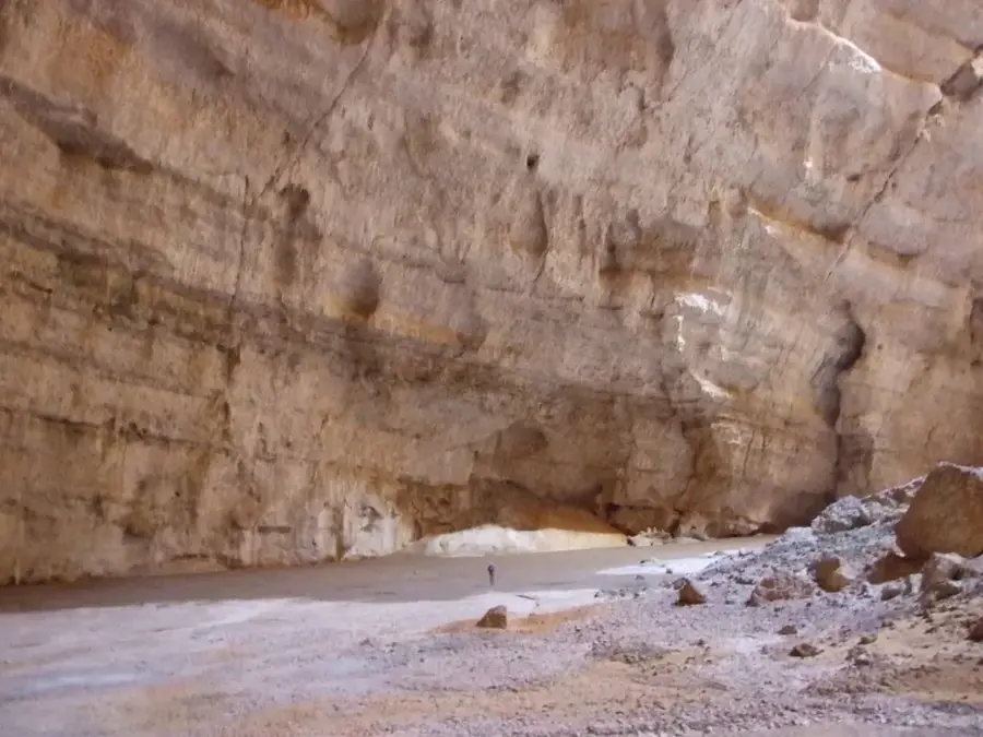 Majlis al Jinn Höhle — Wadi Shab (Oman)