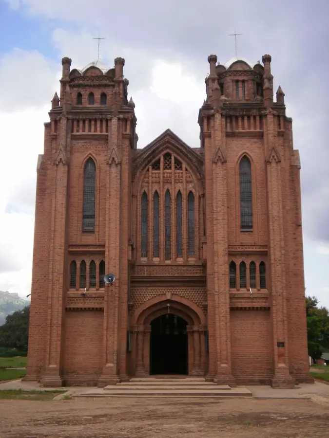 Kirche St. Michael und alle Engel — Altes Rathaus Blantyre (Malawi)