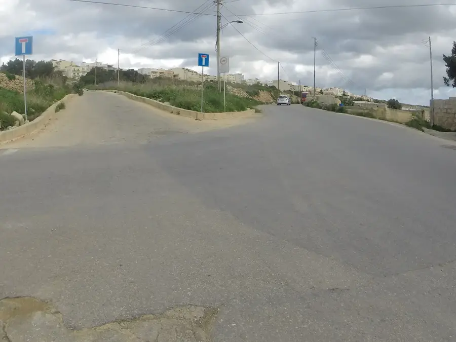 Ghajn Tuffieha Bay — Qala (Malta)