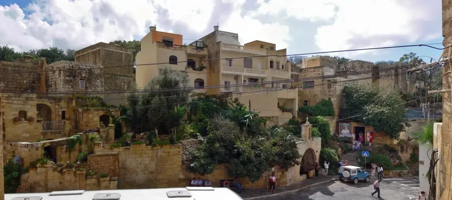 Ta' Duna Hügel — Qala (Malta)