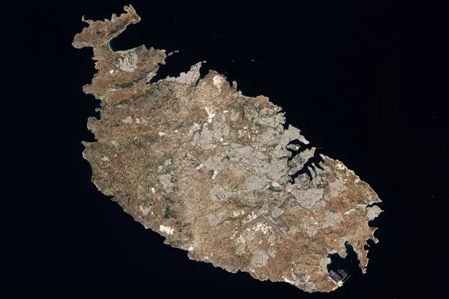 Ta' l-Agħara-domb