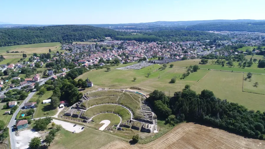Mandeure – city