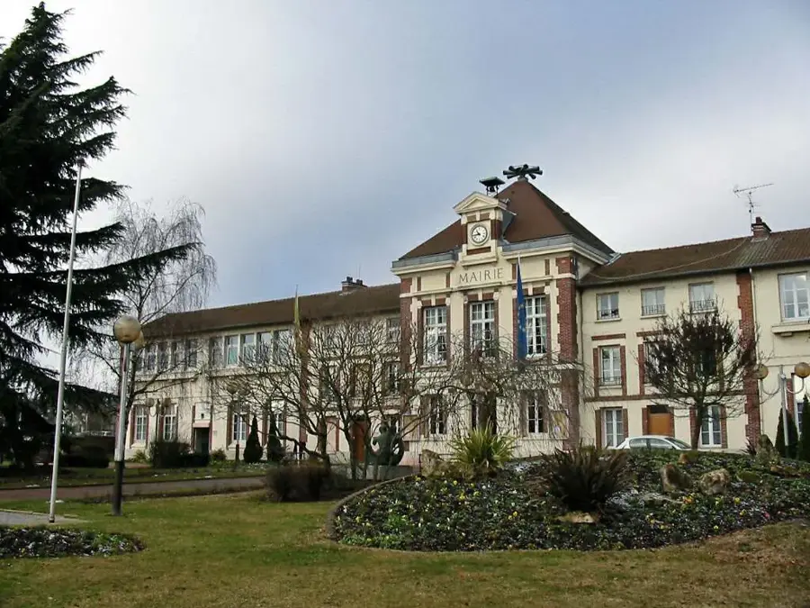 Mantes-la-Ville – city