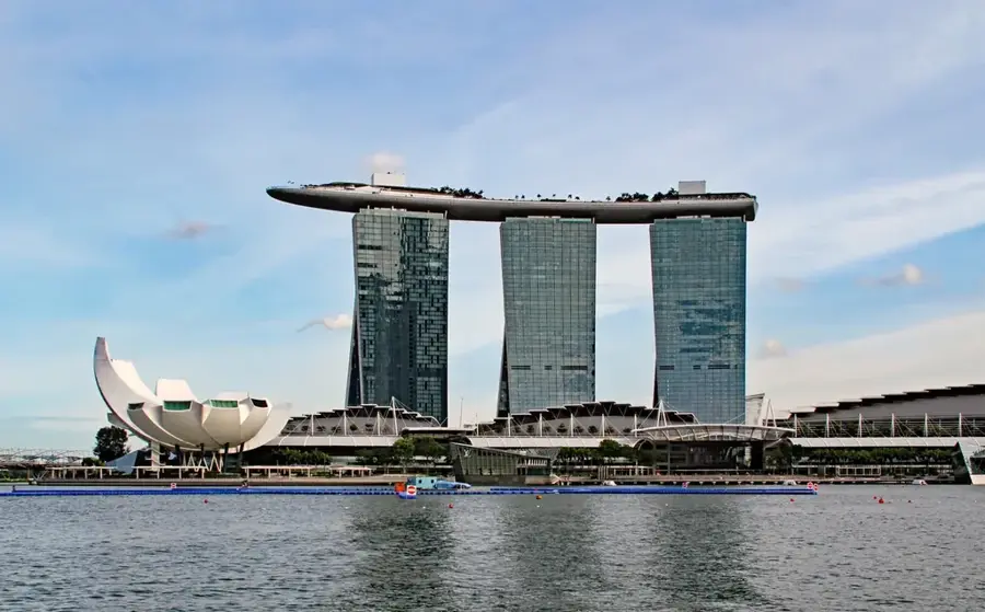 Marina Bay Sands — Marina Barrage (Singapur)