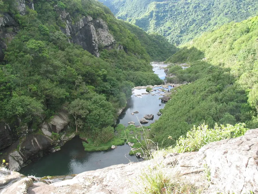 Rezervorul Mare Longue — Parcul pentru Copii Pangia (Mauritius)