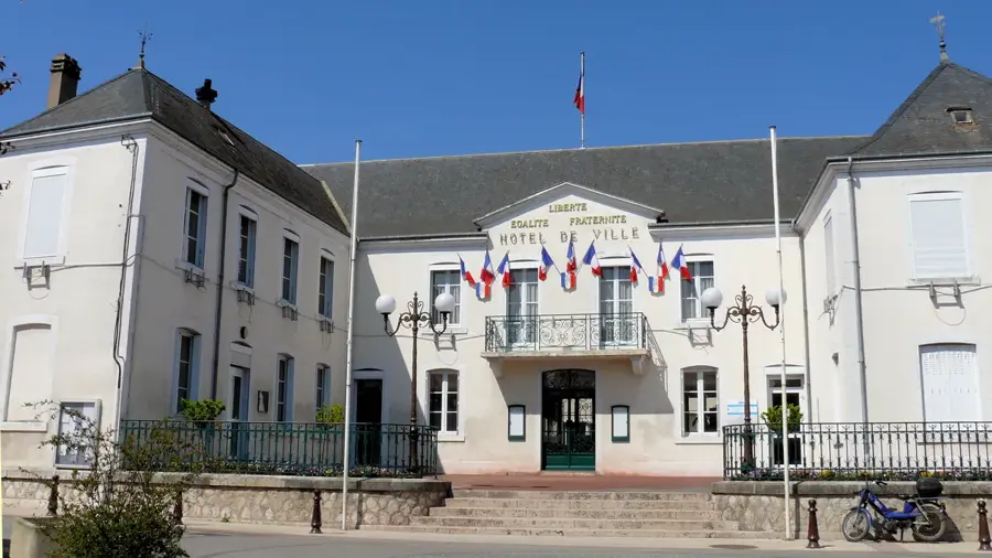 Mehun-sur-Yèvre – city
