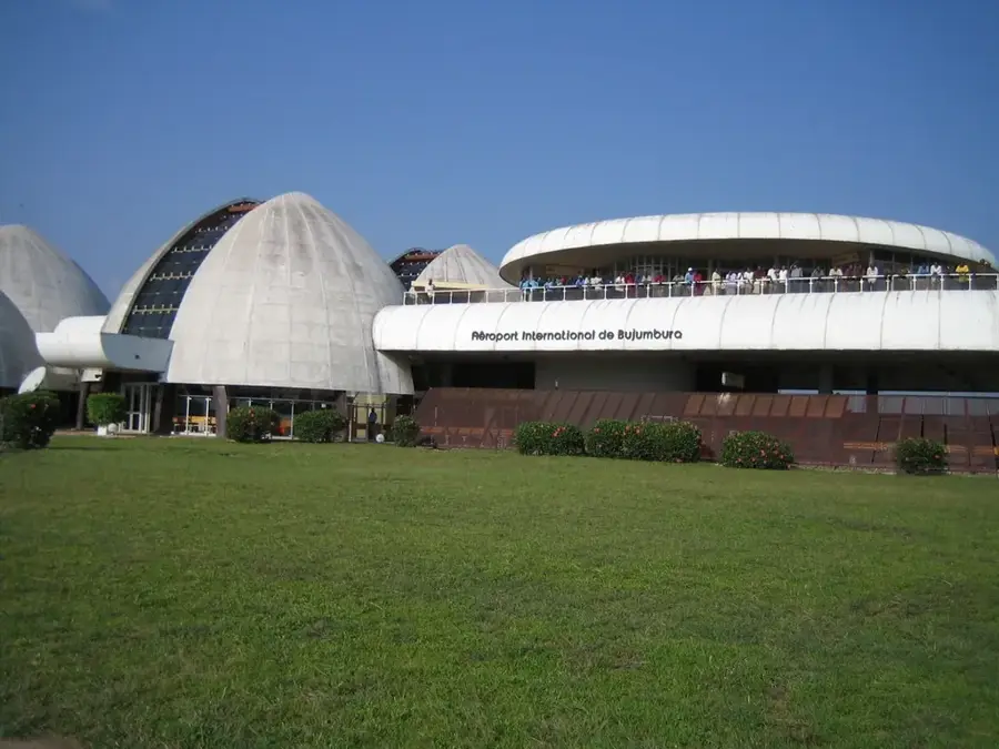 Melchior-Ndadaye-Flughafen — Monge-Waldreservat (Burundi)