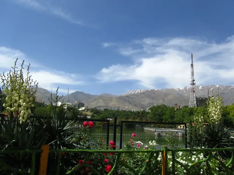Mellat-Park — Tabiat-Brücke (Iran)