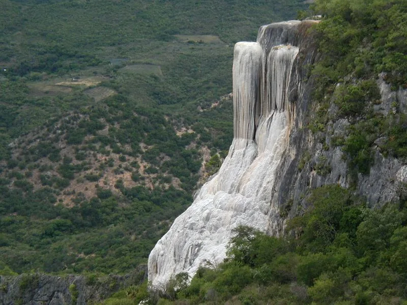 Hierve el Agua — La Ventanilla (Mexiko)