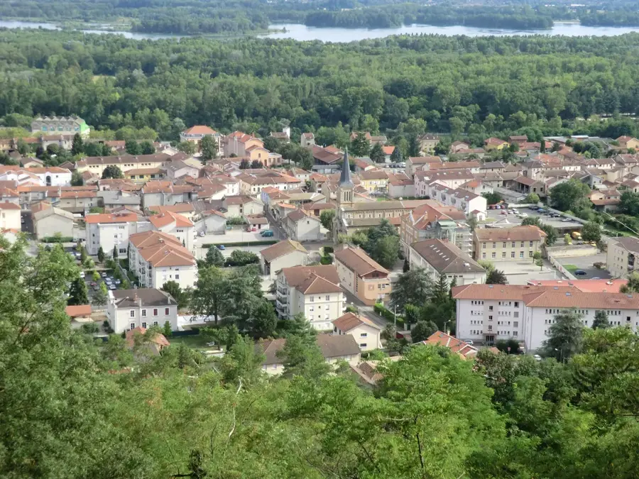 Miribel – city