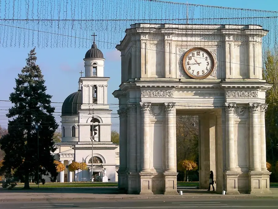 Chisinau Triumphal Arch — Triumphal Arch (Moldova)