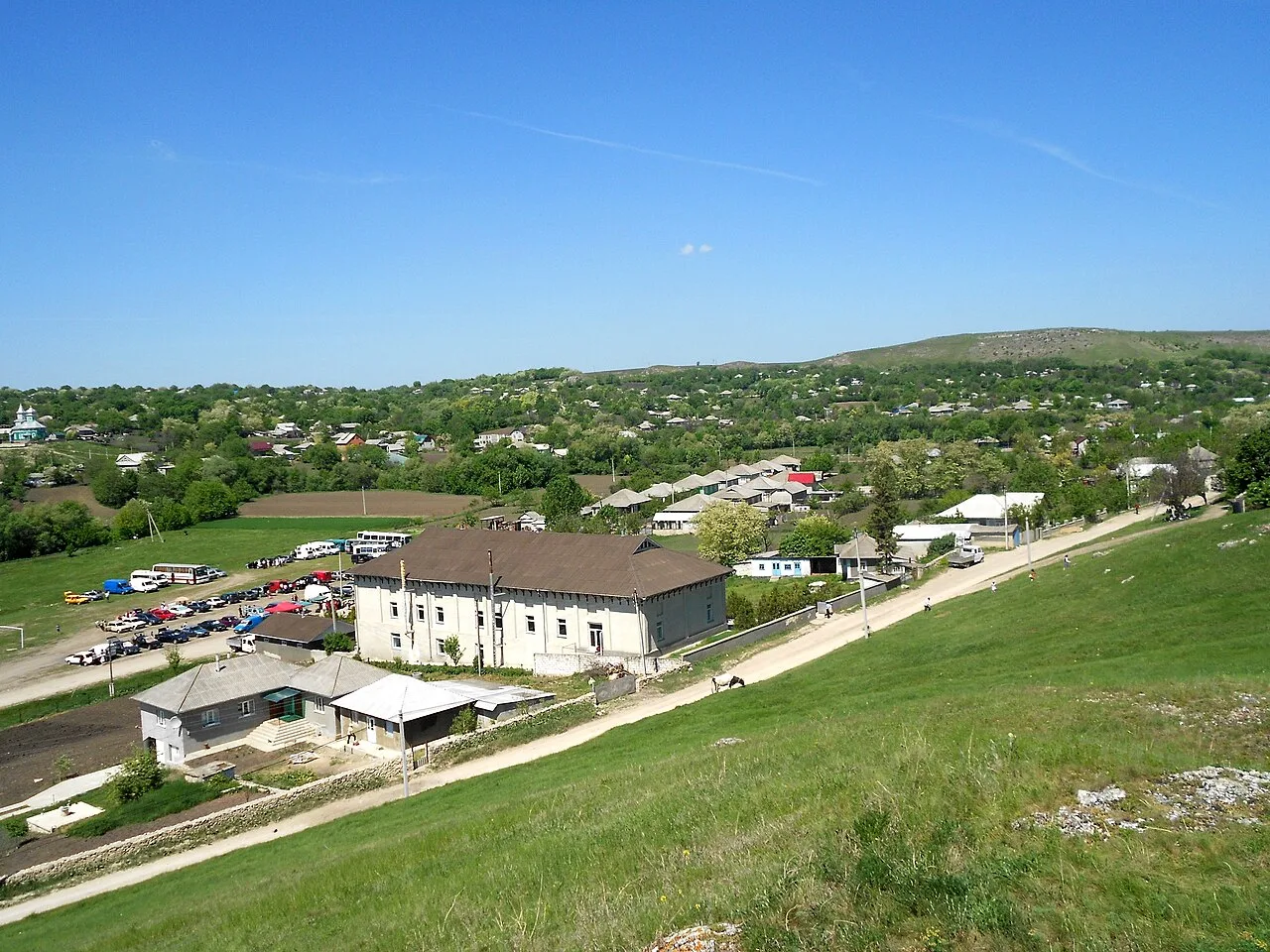 Elveția Moldovenească (Fetești) — Săveni (România)