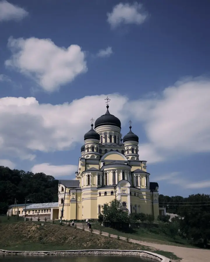 Mănăstirea Hâncu — Negrești (România)