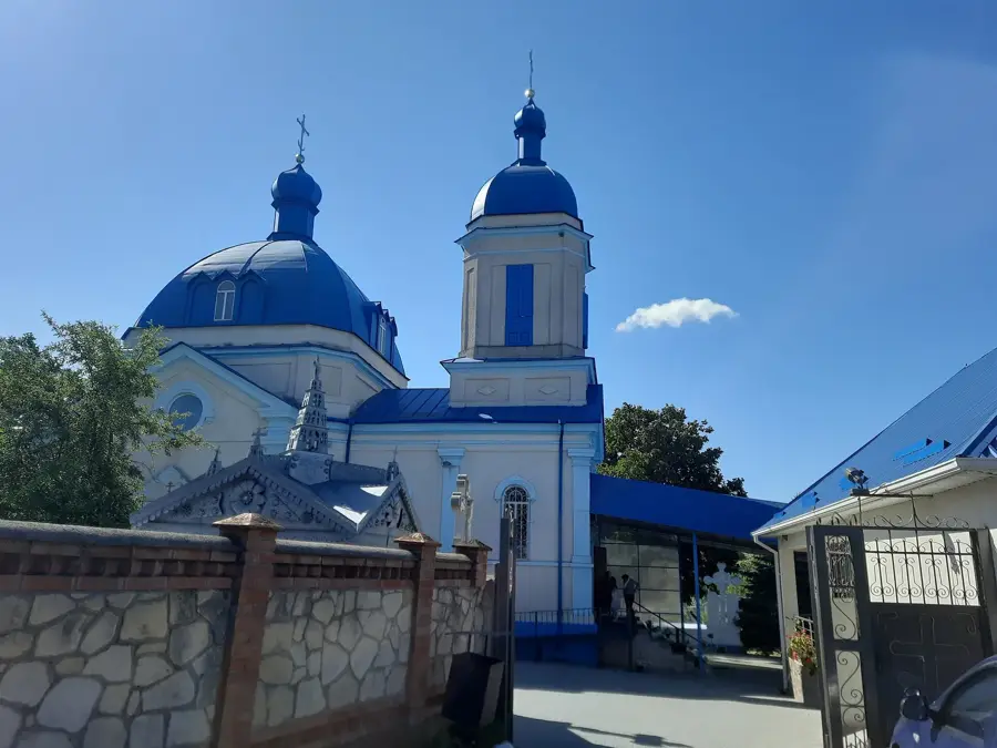 Waldschutzgebiet Hîrbovăț — KVINT-Destillerie (Moldau)