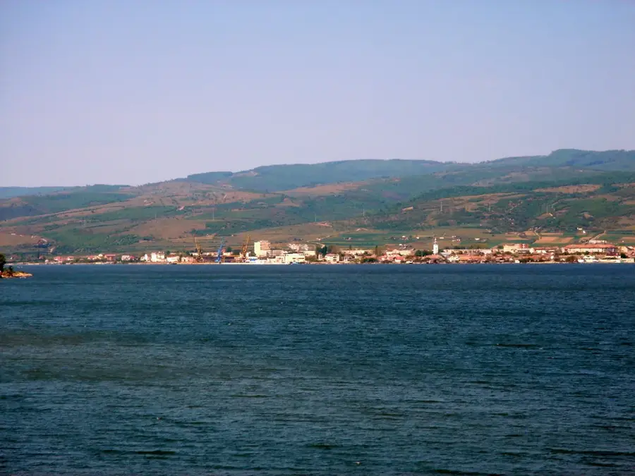 Moldova Nouă – oraș