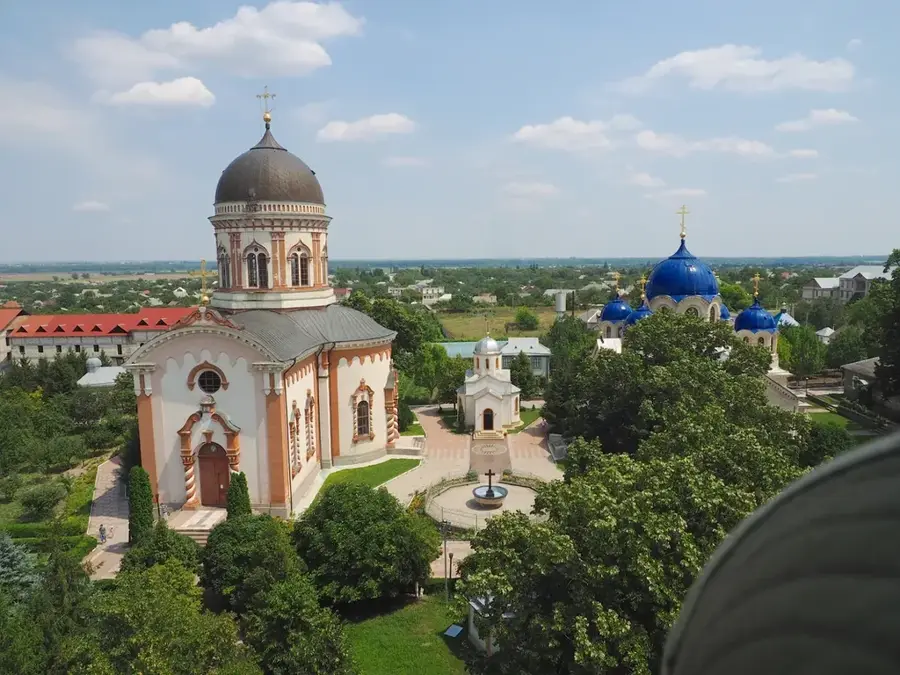 Kloster Noul Neamț — KVINT-Destillerie (Moldau)