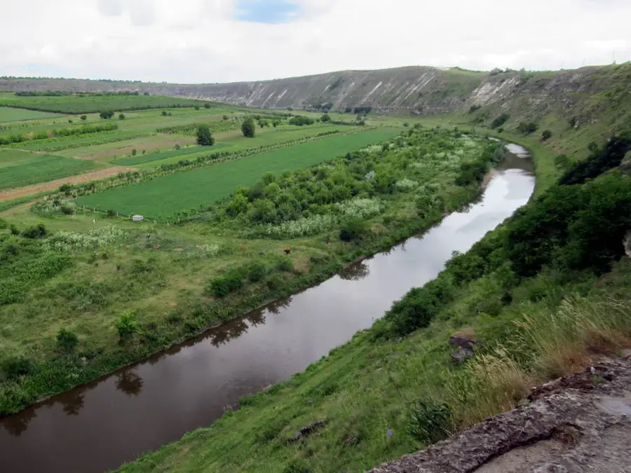 Răut — Strășeni (Moldova)