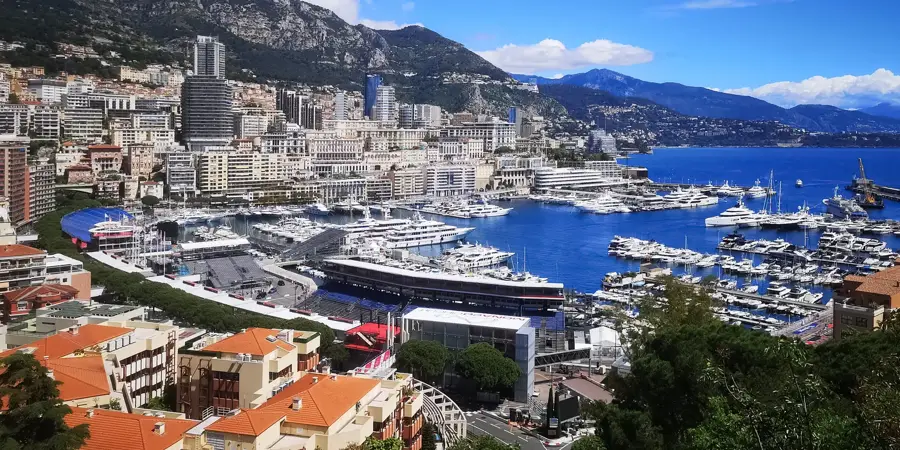 Monte-Carlo-Abhang