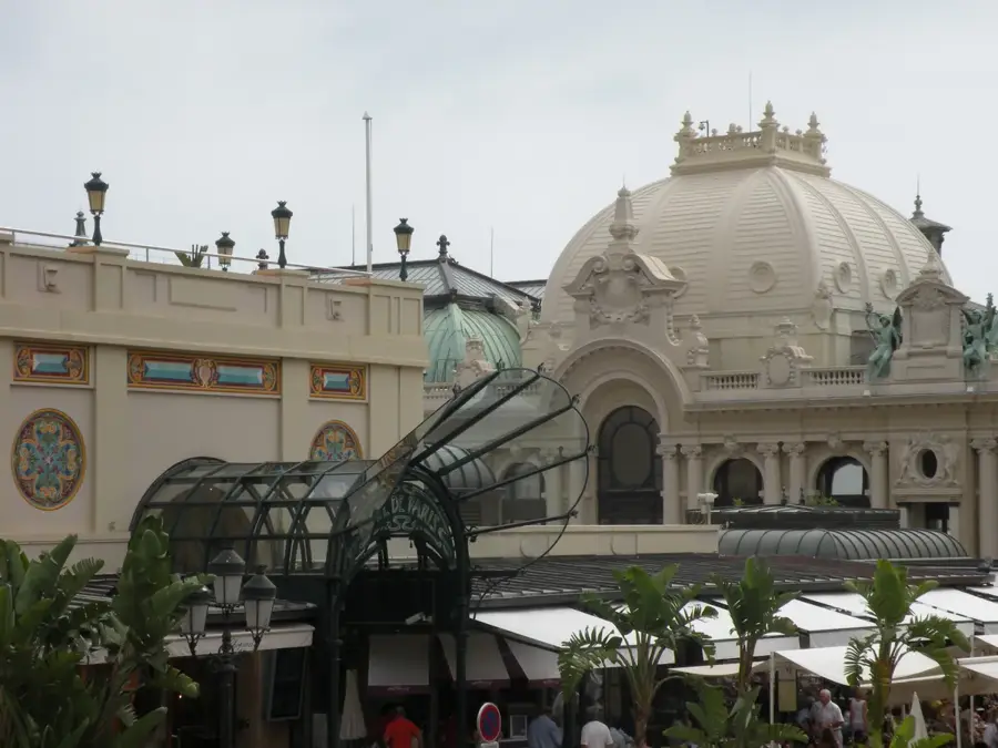 SBM Unternehmenssitz — Zitronenhaine von Menton (Monaco)