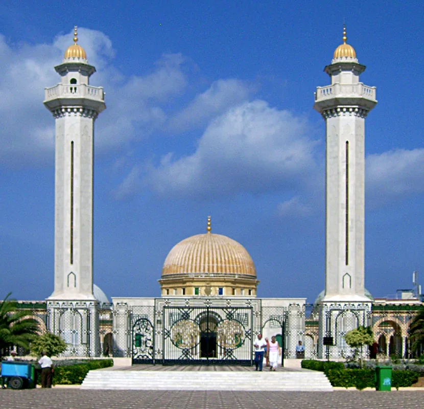 Mausoleul Bourguiba — Jemmal (Tunisia)