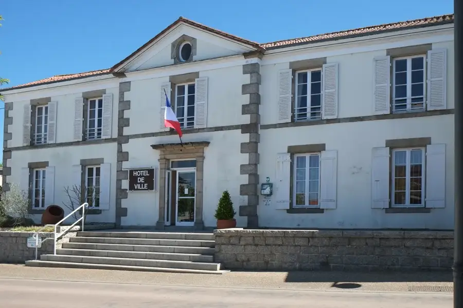Moncoutant-sur-Sèvre – city