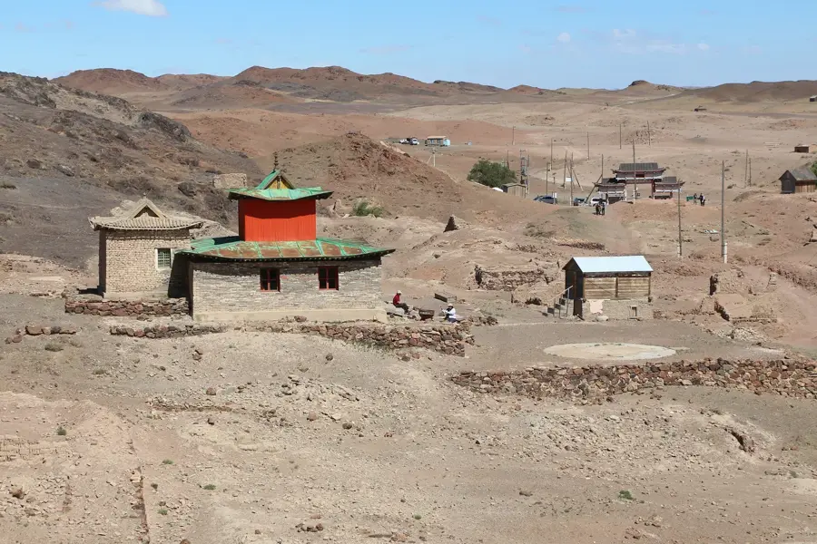 Kloster Ongi — Weiße Stupa (Tsagaan Suvarga) (Mongolei)