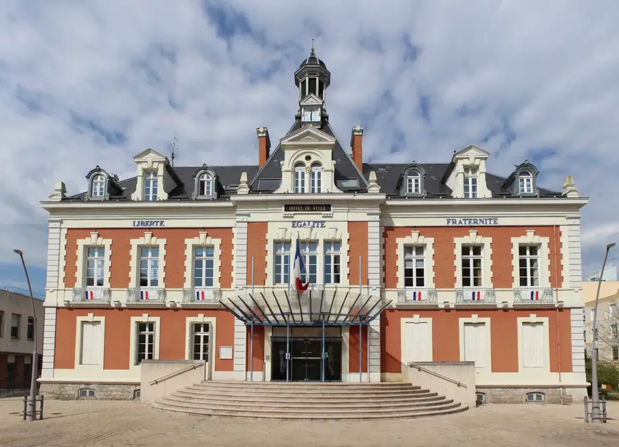 Montceau-les-Mines — El Buur (Szomália)