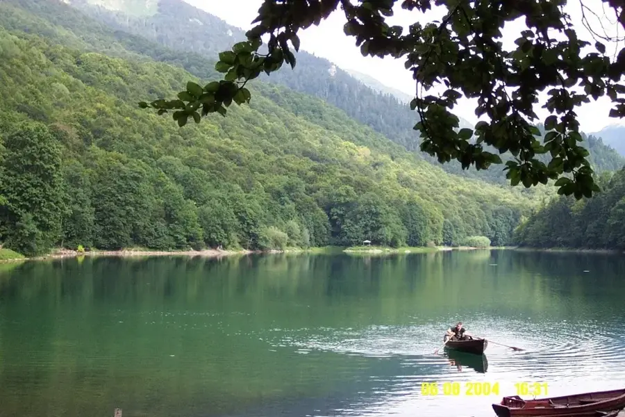 Kapetanovo Lake — Ostrog Monastery (Montenegro)