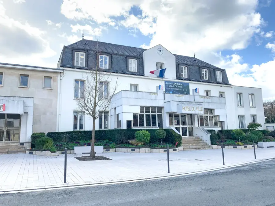 Montgeron – city