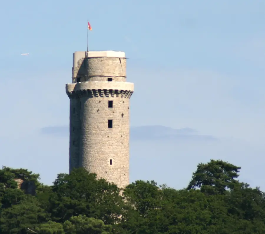 Montlhéry – city