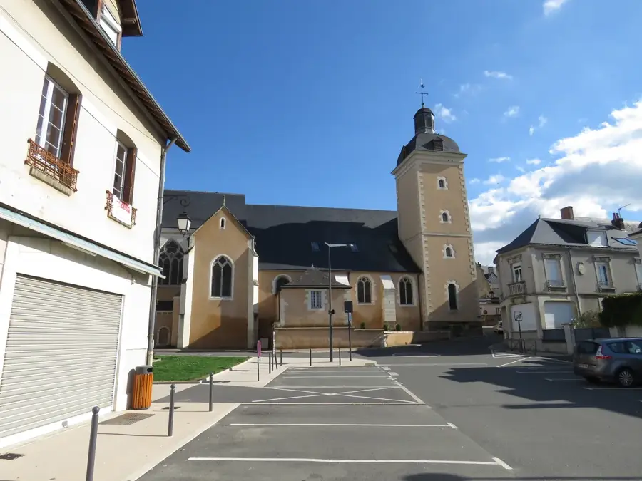 Montval-sur-Loir – city