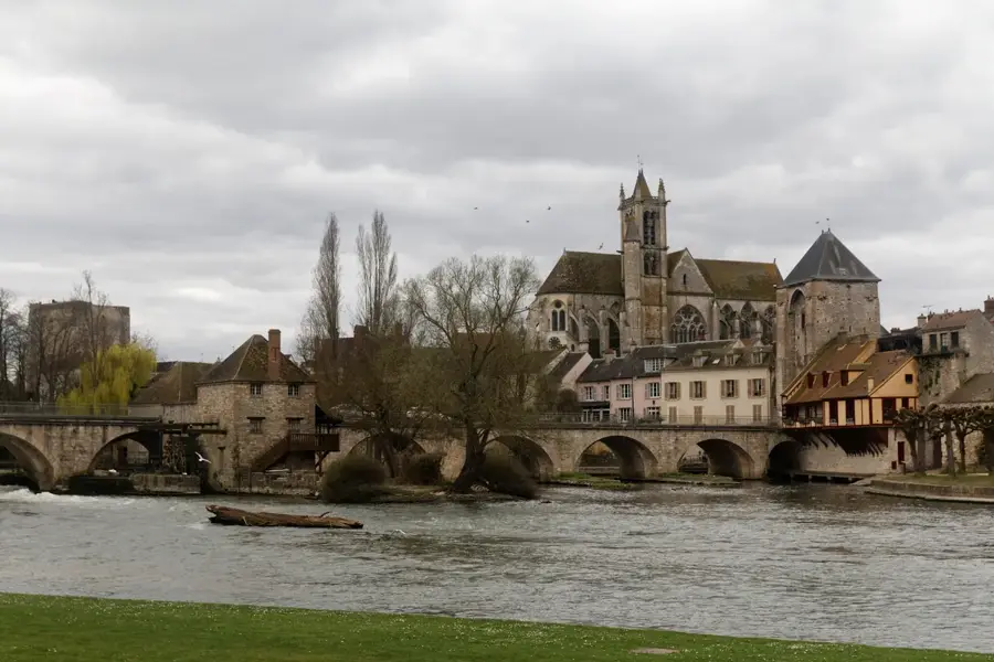 Moret-Loing-et-Orvanne – city
