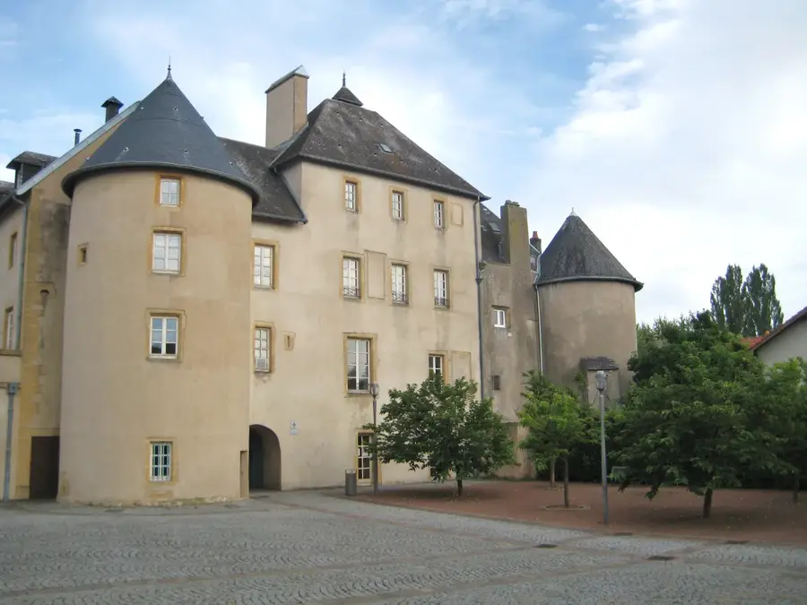 Moulins-lès-Metz – city