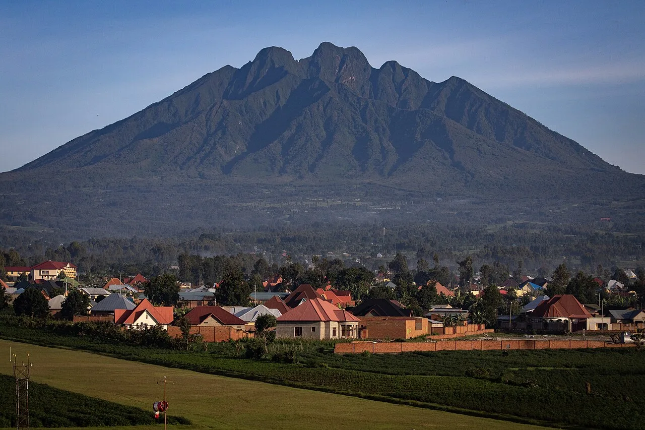 Mount Sabyinyo — Garamba Forest (Congo - Kinshasa)