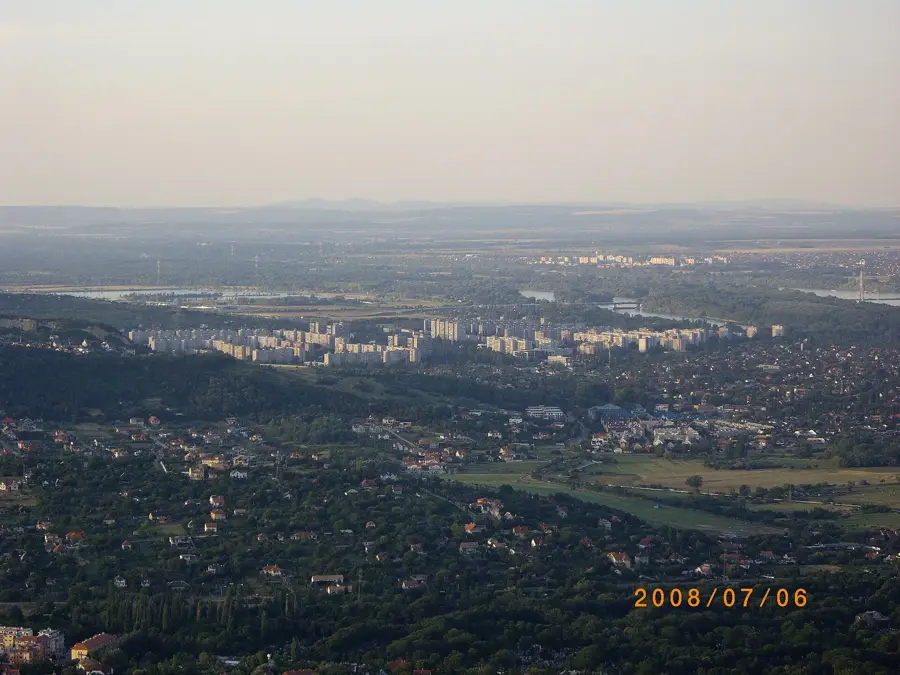 Hármashatár-hegy