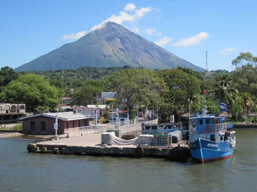 Moyogalpa — Mount Coyol (Nicaragua)