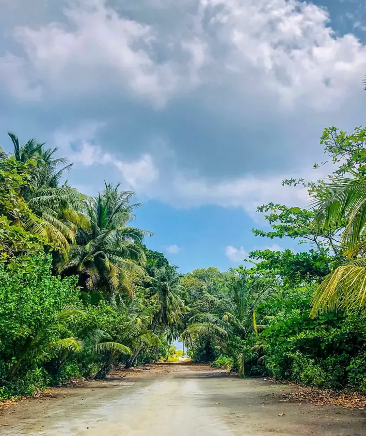 Manadhoo