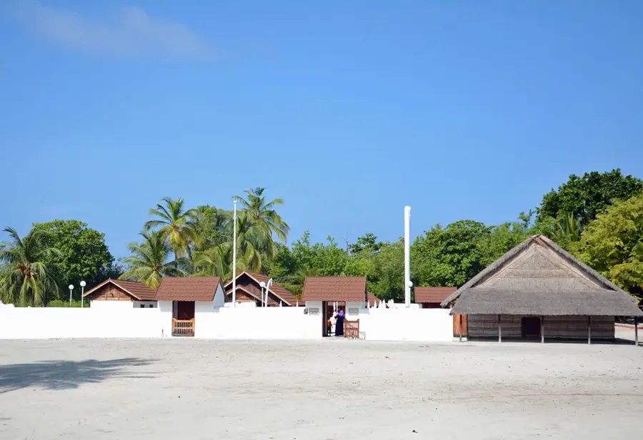 Utheemu Ganduvaru — Complexul Piscicol din Addu (Maldive)
