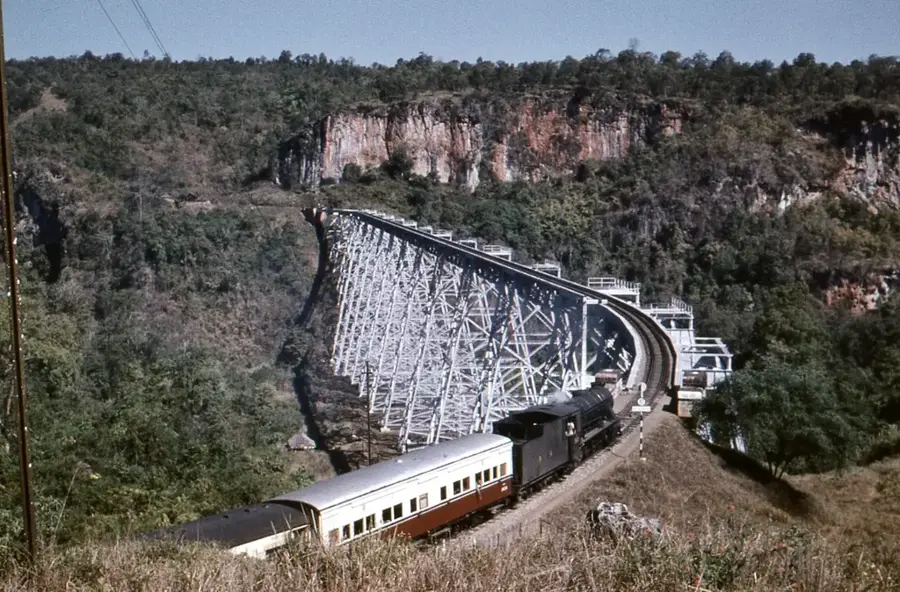 Viaductul Gokteik — Kengtung (Myanmar (Birmania))