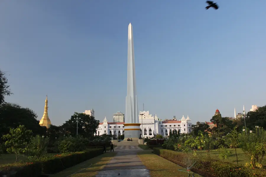 Unabhängigkeitsdenkmal — Rangun (Myanmar)