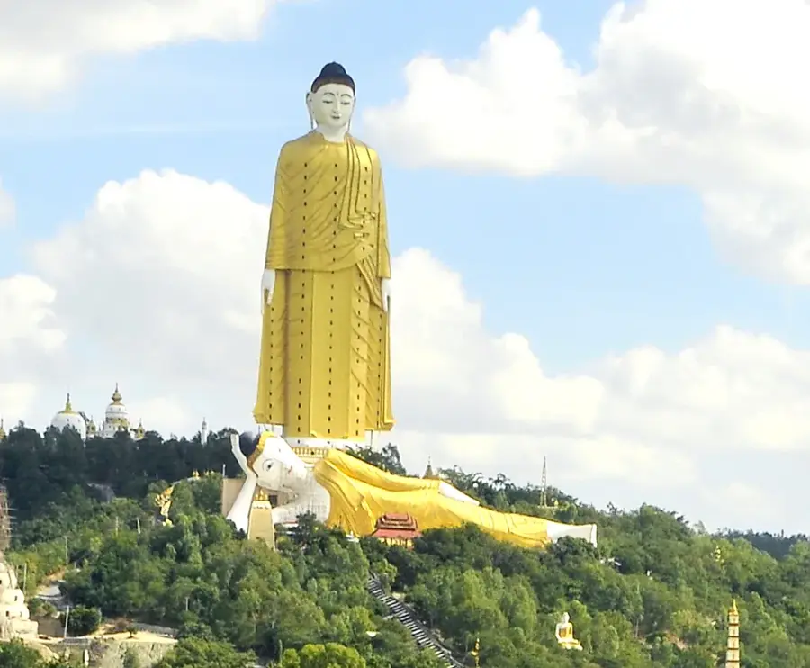 Buddha Laykyun Sekkya — Sagaing (Myanmar (Birmania))