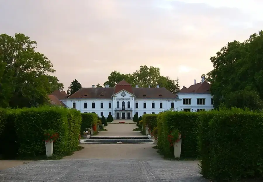 Nagycenk — Pannonhalma (Magyarország)